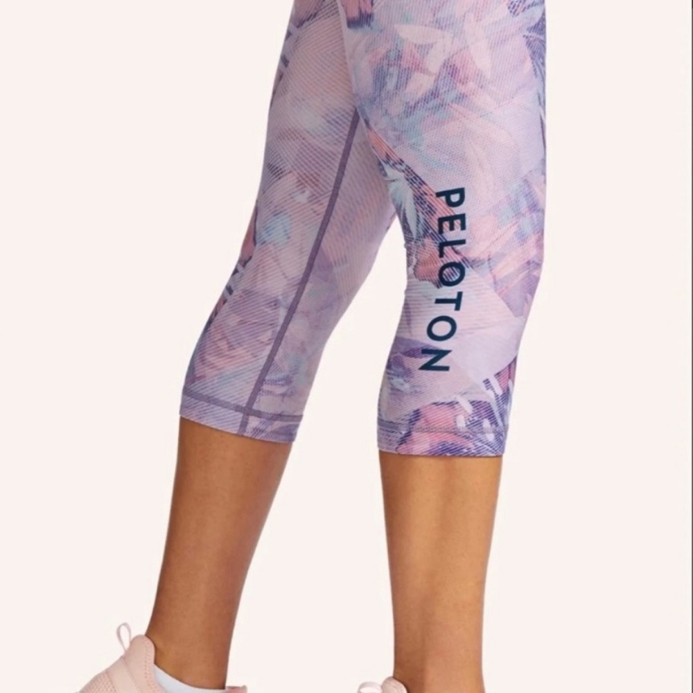Peloton Floral 2K High Waist Capri